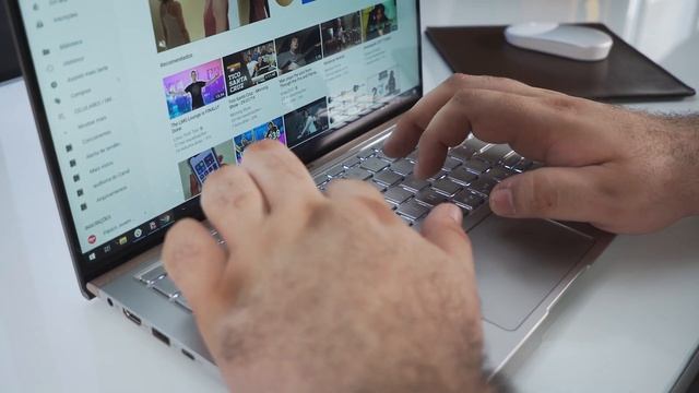 ASUS ZENBOOK 14 UX433 vale a pena? | Análise / Review Completo смотреть онлайн