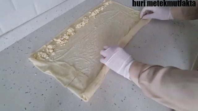 BU BAYRAMDA BÖREKLERİNİZİ BU SOSLA YAPIN KOLAY BÖREK TARİFLERİ PEYNİRLİ BÖREK huri metekmutfakta смотреть онлайн