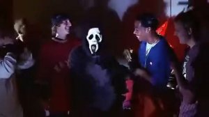 Крик читает рэп /очень страшное кино\