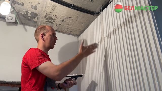 Монтаж дизайнерских 3D-панелей на стены. Ремонт в ЖК «Скандинавия-Юг»