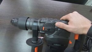 Перфоратор Днипро М BH-180 ? Своими глазами