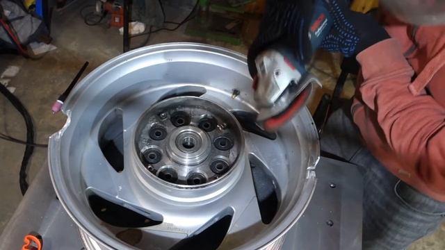 Ремонтная сварка литого диска смотреть онлайн