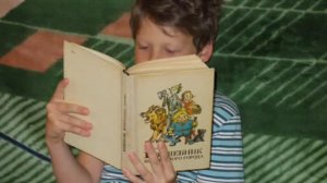 АВИЛОВ ПАВЕЛ (9 лет,3 класс) С.Людкевич "Старинная песня"