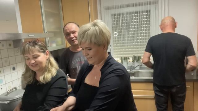 Русские не сдаются,гуляем успеем или нет?как первый раз жарили шашлыки в Джамбуле,талант это талант