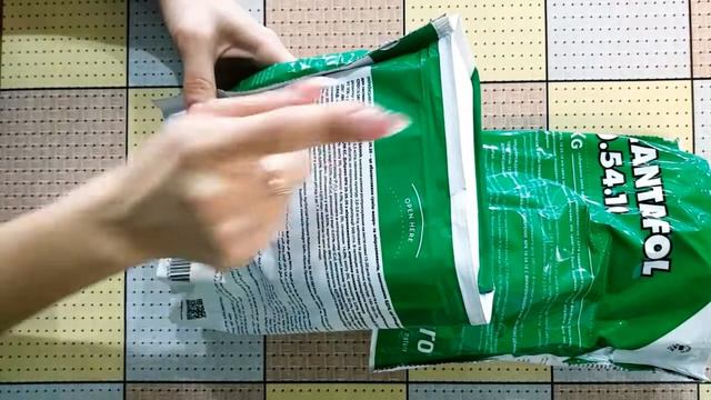 Распаковка посылки с удобрениями. смотреть онлайн