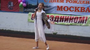Песня про деревню.  Детское исполнение песни. Song about the village. Children's song performance.