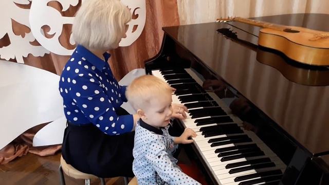 внук на экскурсии.mp4 смотреть онлайн