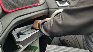 Установка салонного фильтра для Chery Tiggo 5