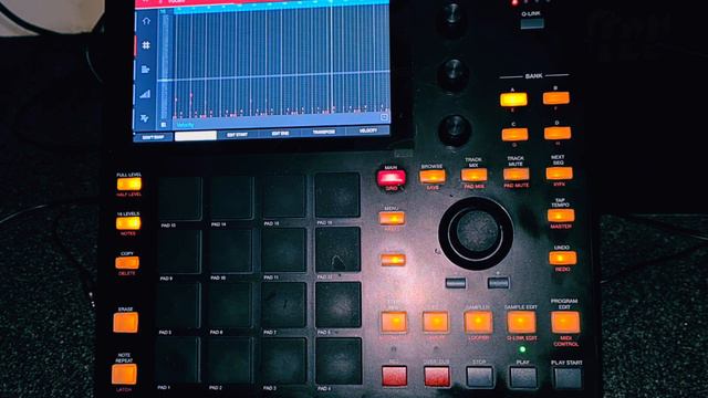 After Free --- old school hardcore 90s rave on Akai MPC one смотреть онлайн