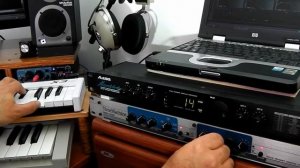 Digitech RDS1000 Time Machine Alesis MicroVerb4 MIDIPlus X3mini Superteclados.com