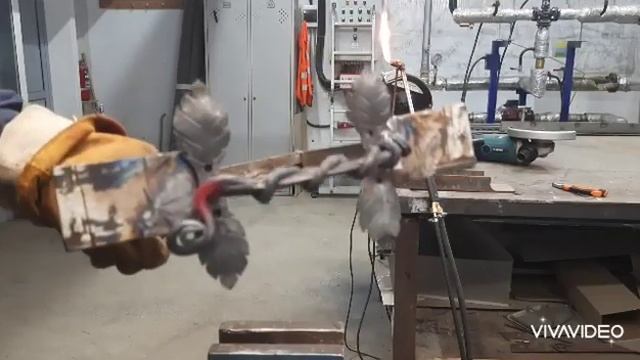 Кованая дверная ручка. смотреть онлайн