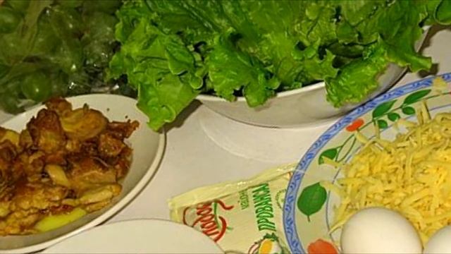 Рецепт салата "Тиффани" с курицей и виноградом смотреть онлайн