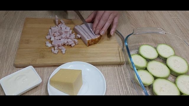 Кабачки с сыром и бужениной! Вкусный и простой рецепт кабачков в духовке! Кабачки с сыром! Еда!