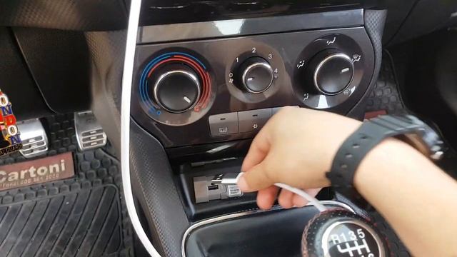 Fiat Bravo radio con spotify USB celular sin blueme