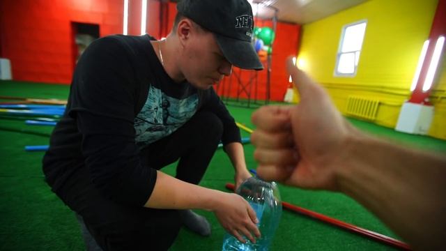 ВЫТАЩИ ПАЛКУ НЕ УРОНИВ ШАРИК С НАКАЗАНИЕМ! смотреть онлайн