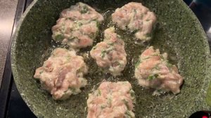 КАК ПРИГОТОВИТЬ ВКУСНЫЕ КУРИНЫЕ ОЛАДЬИ! ПРОСТОЙ РЕЦЕПТ, быстро, легко и без заморочек