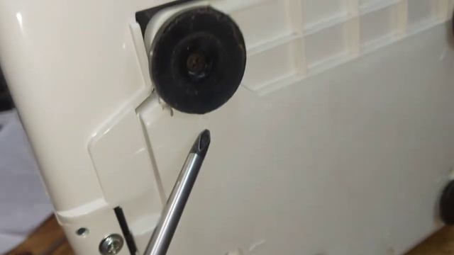 Оверлок заминает ткань, устранить неисправность очень просто. ✨Смотри✨ смотреть онлайн