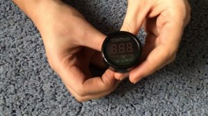 Автомобильный вольтметр
