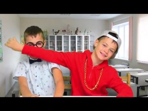 КАК НАЧИНАЛАСЬ ШКОЛА)))))