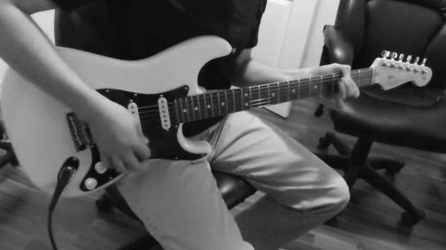 Fender American FSR Vintage White смотреть онлайн