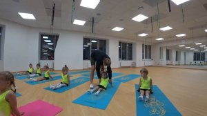 Настя занимается гимнастикой !!!