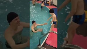 бассейн для детей / занятия в бассейне для детей / Fitness House детский бассейн