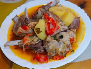 Баранина с овощами в пиве)Хашлама - это очень вкусно и сытно).mp4