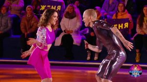 Евгения Медведева и Даня Милохин - "Uptown Funk". ...вый период 2021. Фрагмент выпуска от 06.11.2021