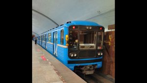 Новосибирский метрополитен. Последний состав из вагонов типа 81-717.5/714.5 в первозданном виде.