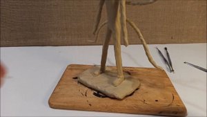 Слепил Слендермена из пластилина своими руками.