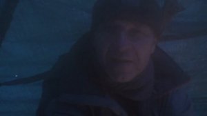 Зимнее укрытие на скорую руку и ночевка в нем