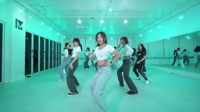 TAEYANG (태양), LISA - Shoong! (슝!)  ARMI choreography