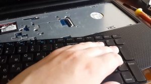 Dell inspiron 3537 - не включается
