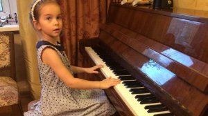 Моцарт, Соната №16 до мажор, Рондо. Катя Лакеева, 6 лет