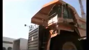 Видеоролик самосвала SANY из Китая