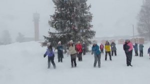 Флешмоб новогодний от педагогов и детей