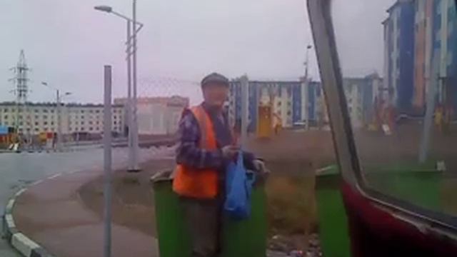 На помойке смотреть онлайн