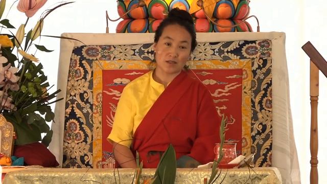 Учения Кхандро-ла (Раджунг Нелджорма Кхадро Намсел Дролма) в монастыре Наланда. Часть 1. 13.05.2018 смотреть онлайн