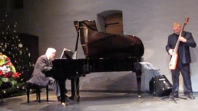 Раймонд Паулс исполняет композицию Гии Канчели #music #artist смотреть онлайн