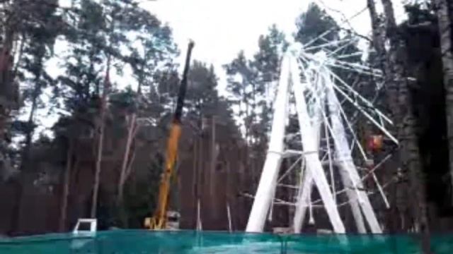 Работа автокрана Колесо обозрения парка "Елочки" г. Домодедово. Автокран Ивановец 25 тонн и 32 т. смотреть онлайн