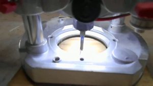 подсветка на ручном фрезере