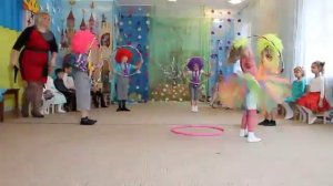 Танец клоунов