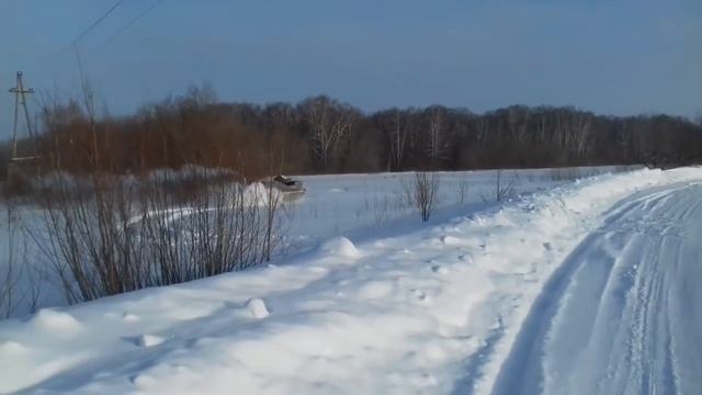 Гусеничник по глубокому снегу смотреть онлайн
