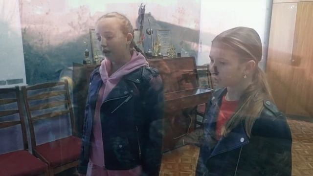 "Ми хочемо миру" Ульяна Бутко и Алина Бадюл (cover Double Smile) смотреть онлайн