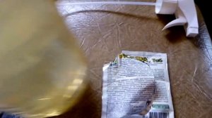 Готовим раствор для обработки против комплекса насекомых вредителей - Искра , двойной эффект