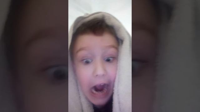 (семейка) мама мне попе дала ремнём и брату ??? смотреть онлайн