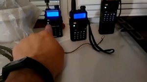 Тест на "коленке" раций Baofeng UV-5R vs Kenwood TK-F8 на LPD диапазоне.