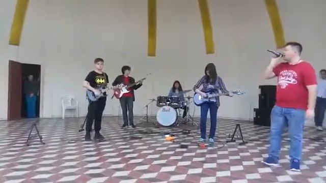 Radioactive в парке "восток". Темиртау. Guitar galaxy смотреть онлайн