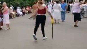 Пьяные танцы.