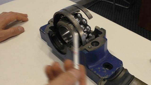 Как устроен разъёмный подшипниковый узел SNС
